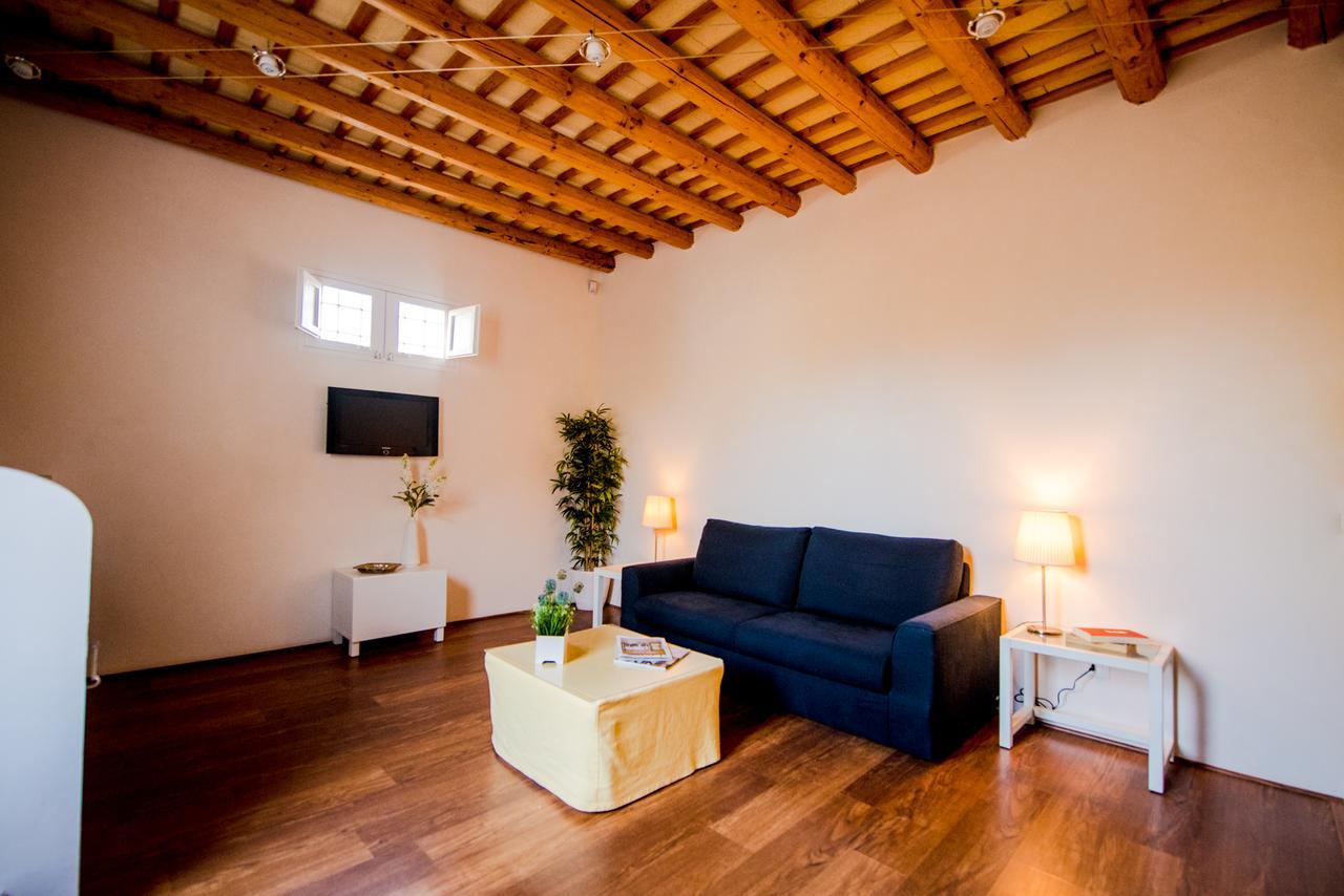 Le Vie Di Trapani Apartment Room photo